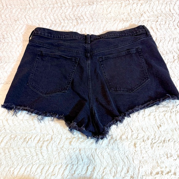 Abercrombie & Fitch 90s Relaxed High Rise Black Cutoff Shorts 35 - 20 Raw Hem - Picture 2 of 6